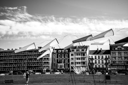 Manches à air monumentales du front de mer de Dieppe - photographie noir et blanc - Corentin GMT