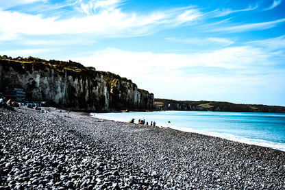 Falaise crayeuse et plage de galets de Dieppe - photographie couleur - Corentin GMT