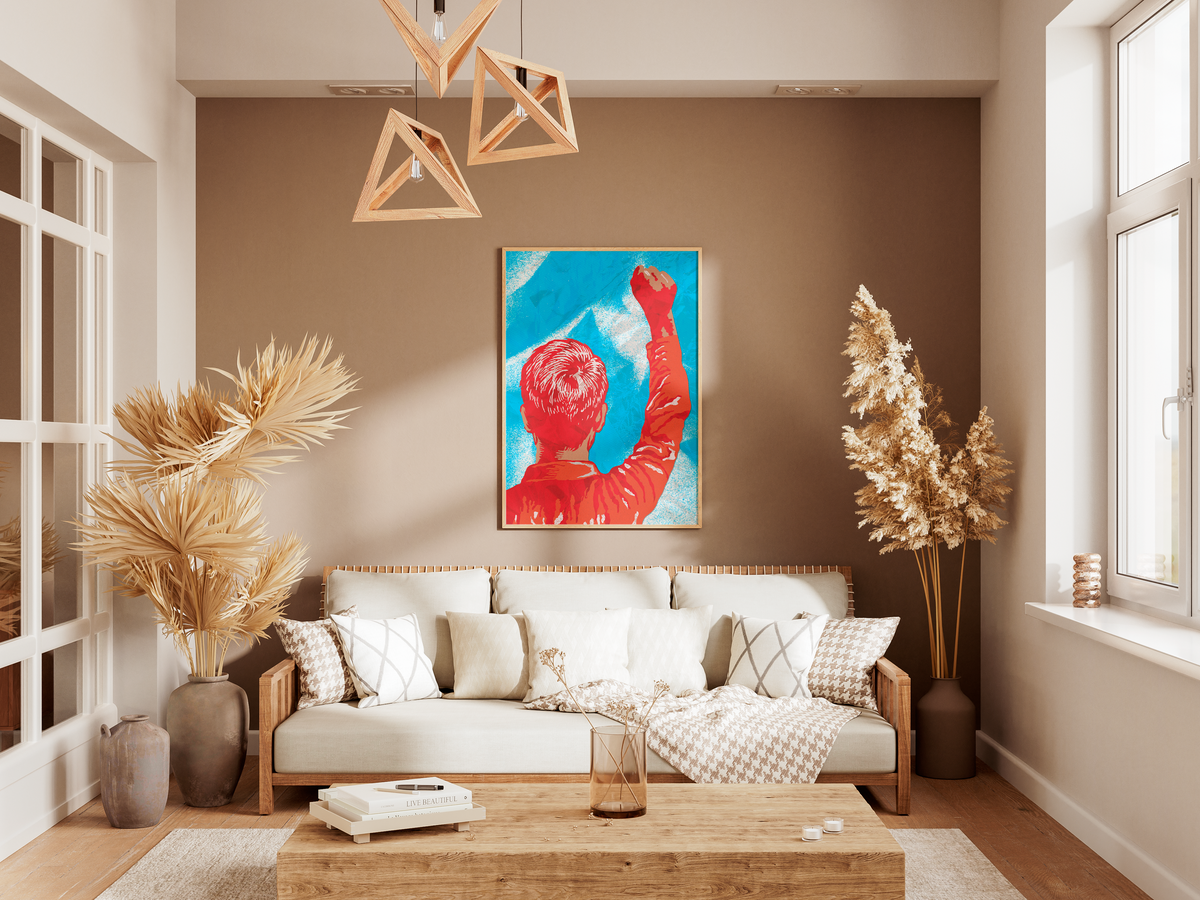 Poster Poing Levé - affiche accrochée dans un salon beige au-dessus d'un canapé - Corentin GMT