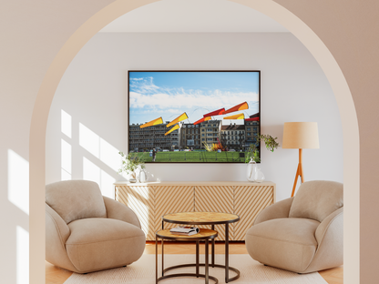 Manches à air, Dieppe - tirage couleur encadré dans un salon sous arche - Corentin GMT