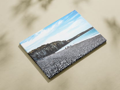 Falaise et plage de galets, Dieppe - tirage couleur sans cadre vu de trois quarts - Corentin GMT