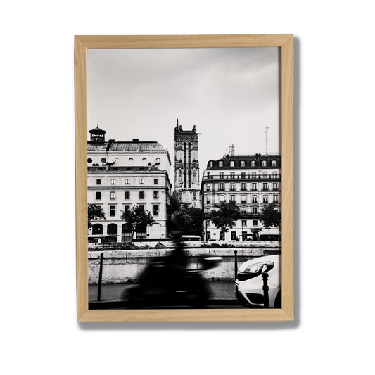 Paris - CITY OF CONTRASTS