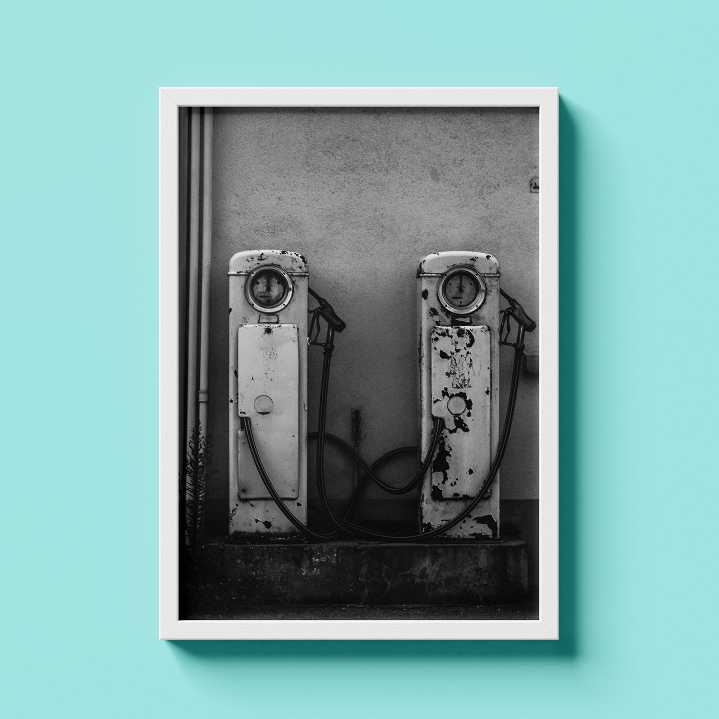 Pompes à essence rétro, photographie vintage noir et blanc - Corentin GMT