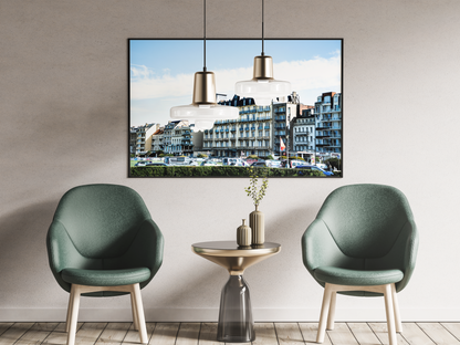 Façade Belle Époque, Dieppe - tirage couleur encadré dans un salon - Corentin GMT